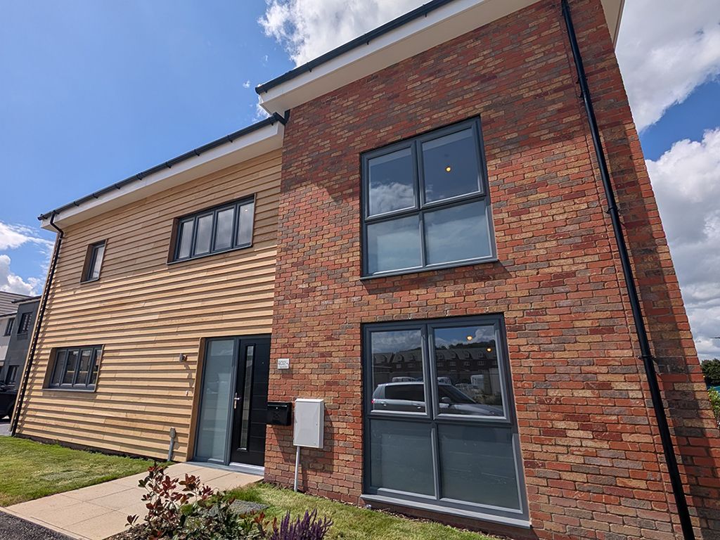 Property photo 1 of 6 External