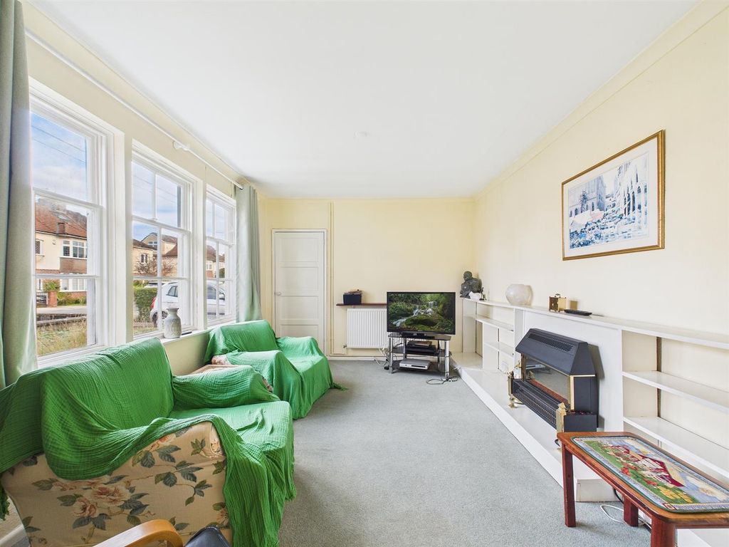 Property photo 3 of 20 3 - House For Renovation, Stoke Bishop, Bristol -