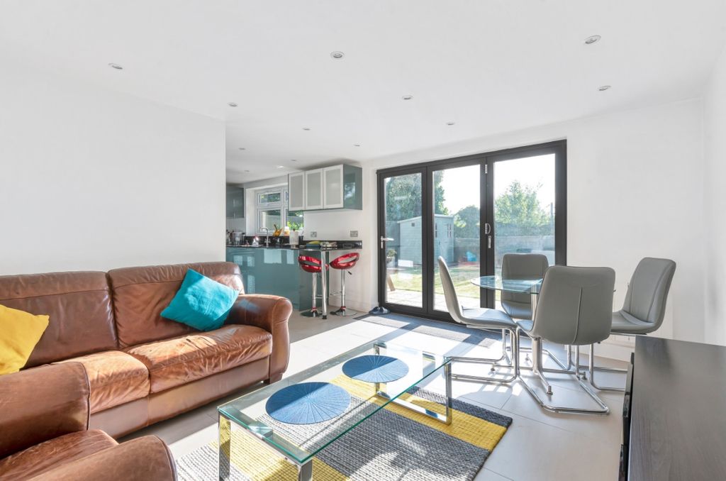 Property photo 2 of 15 764113 (2)