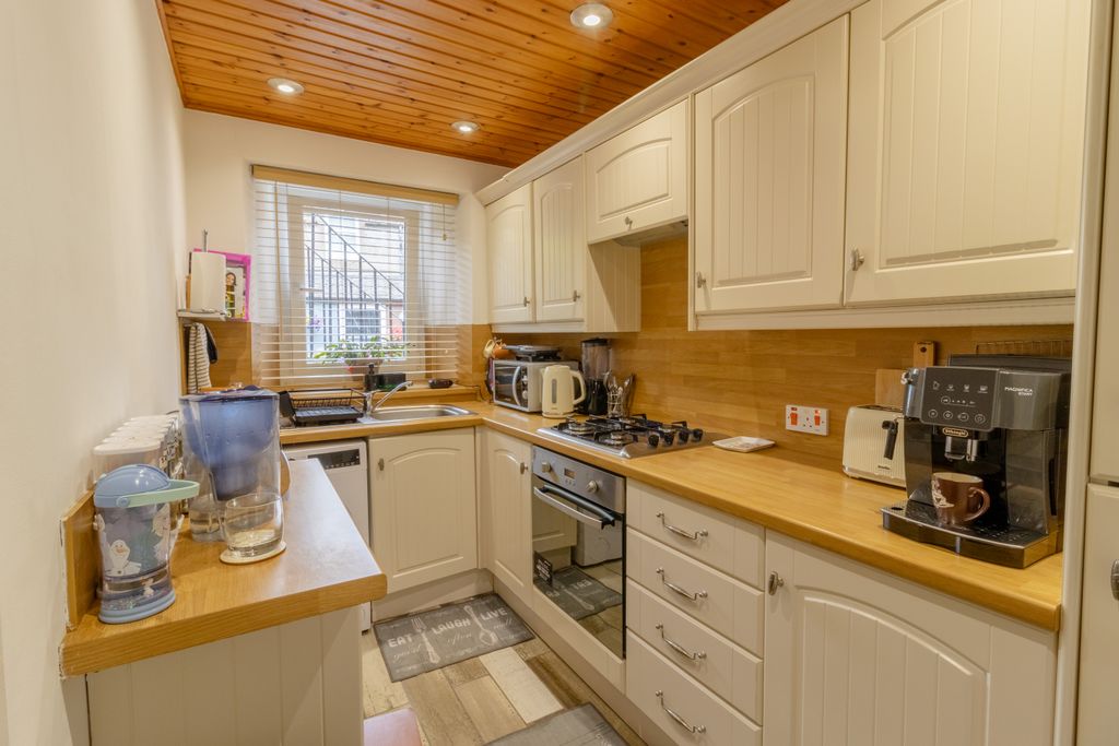 Property photo 2 of 13 Kitchen