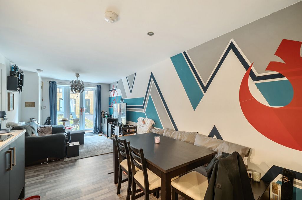 Property photo 3 of 10 1331102-11-68875B...