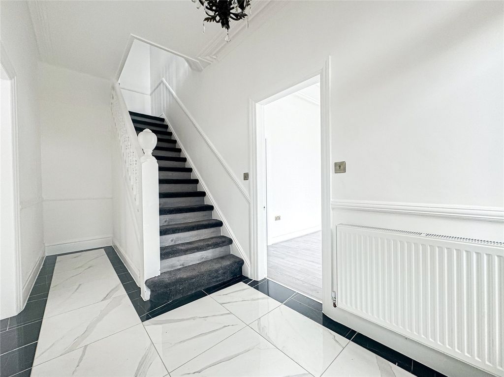 Property photo 2 of 14 Picture No. 03
