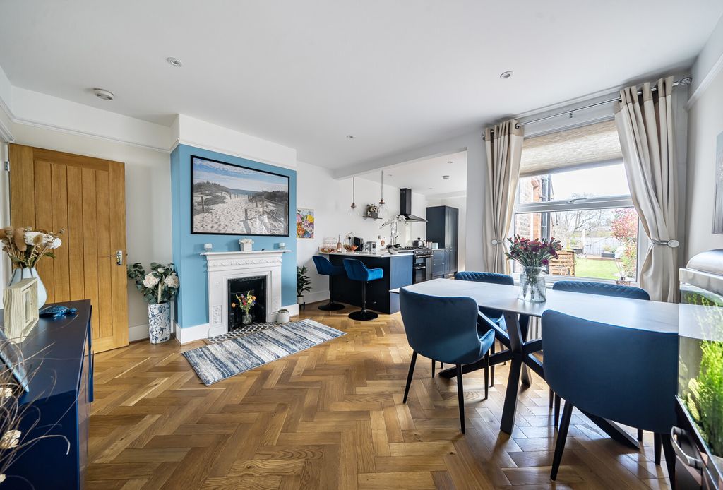 Property photo 1 of 21 1432492-17-69c3E5...