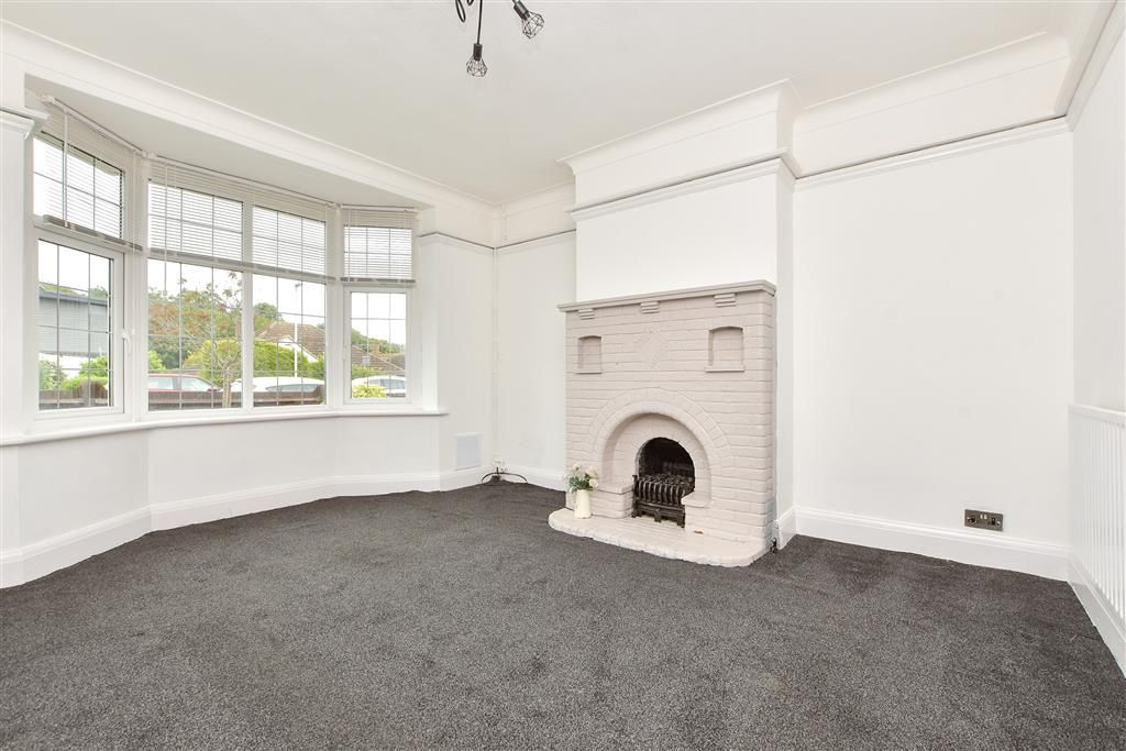 Property photo 1 of 11 Dining Room