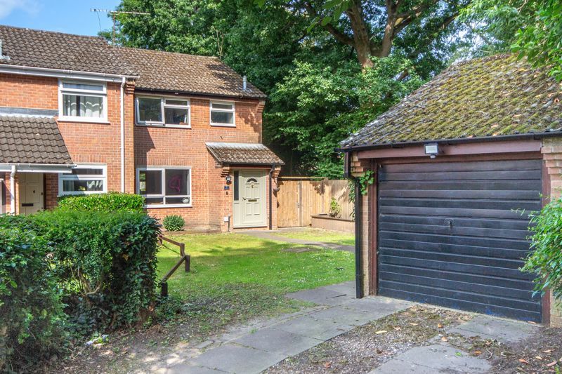 Property photo 1 of 12 External