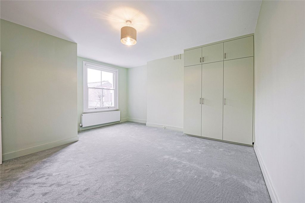 Property photo 3 of 9 Picture No. 15