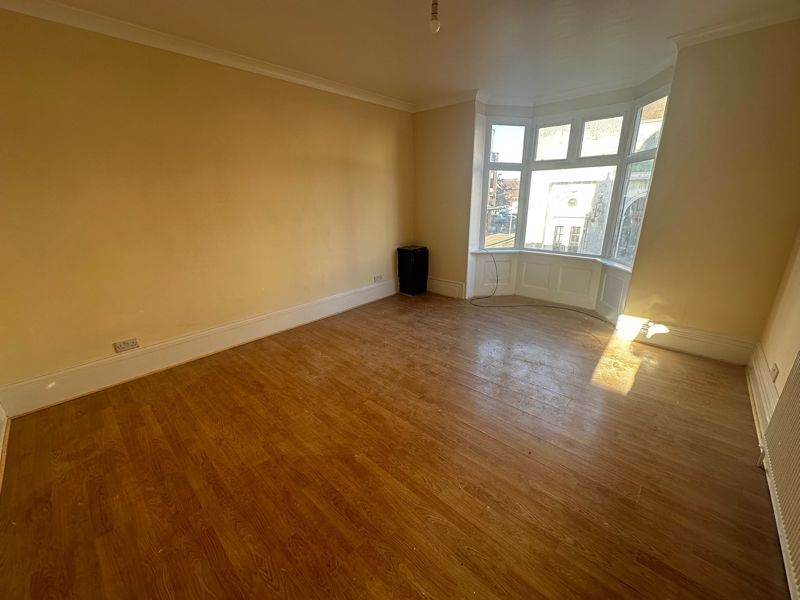 Property photo 2 of 7 Photo 2