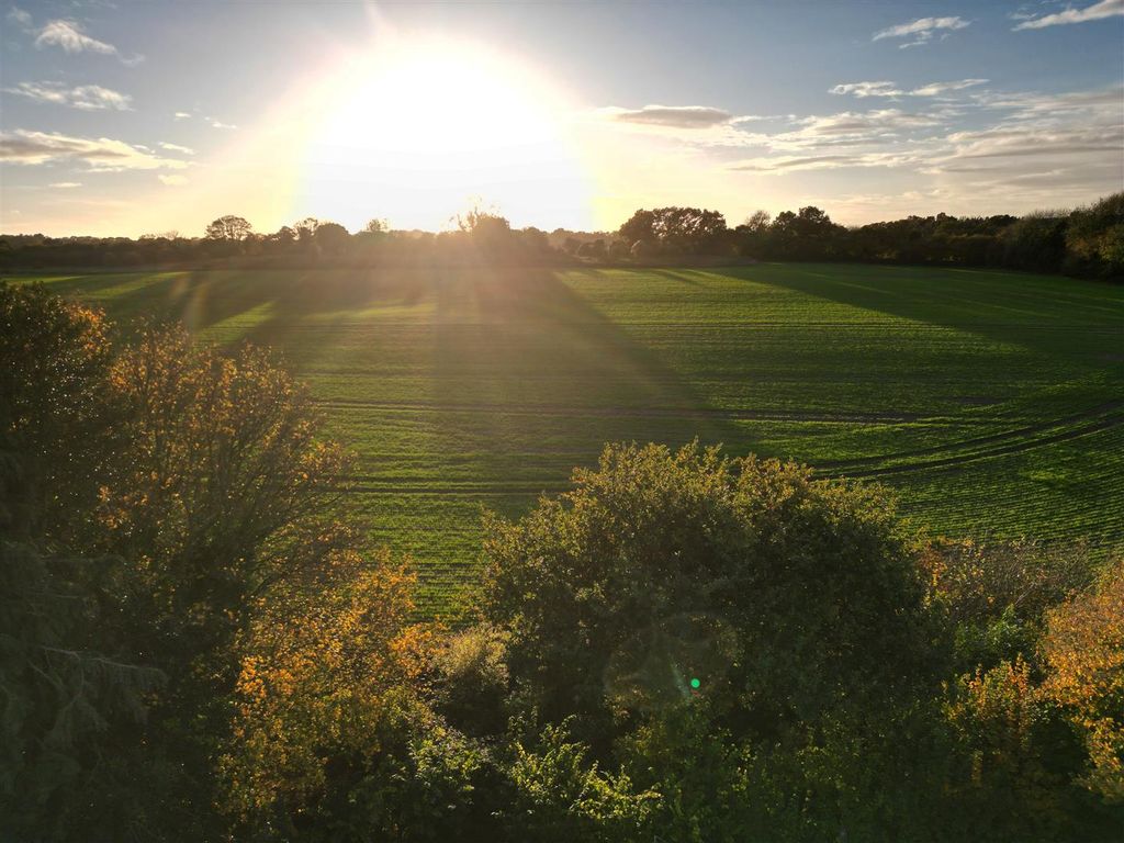Property photo 2 of 16 Overlooking Fields