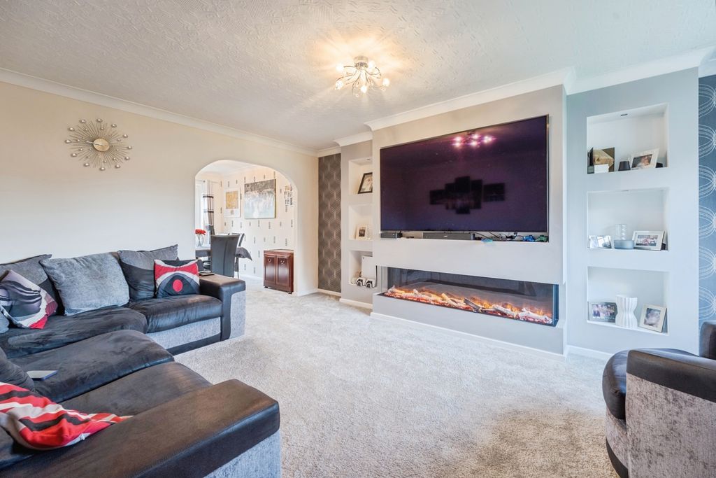 Property photo 2 of 19 Pbox-Img.Jpg