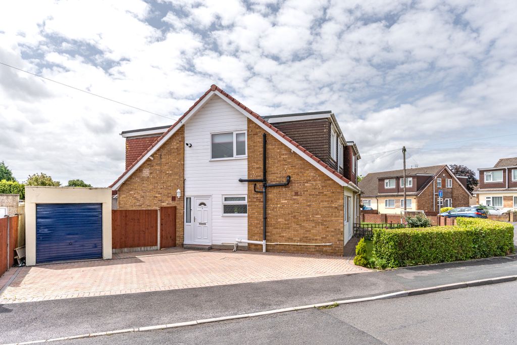 Property photo 1 of 18 A7406006-19