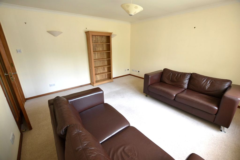 Property photo 3 of 21