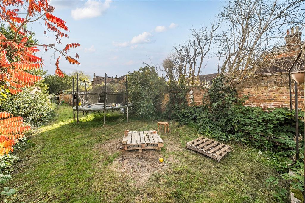 Property photo 3 of 14 1368637-13-68F111E748964.Jpg