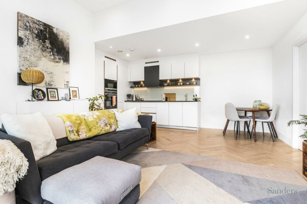 Property photo 1 of 28