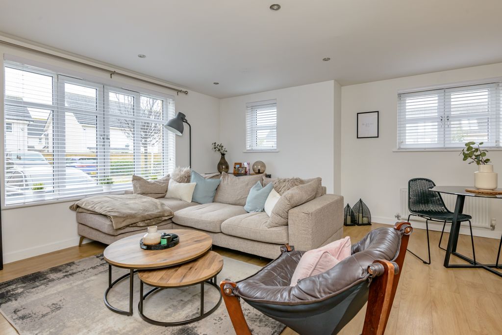 Property photo 3 of 14 Property Image 3