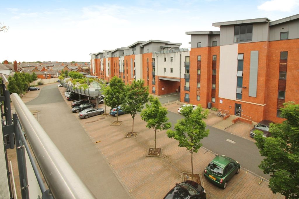 Property photo 1 of 13 Picture No. 12