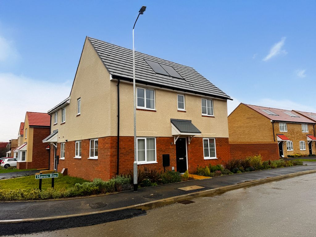 Property photo 1 of 12 Front