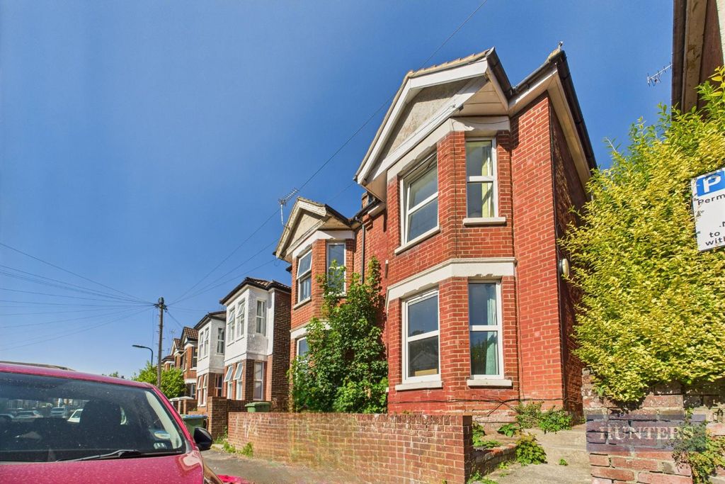 Property photo 1 of 11 Cam05152G0-Pr0140-Still019.Jpg