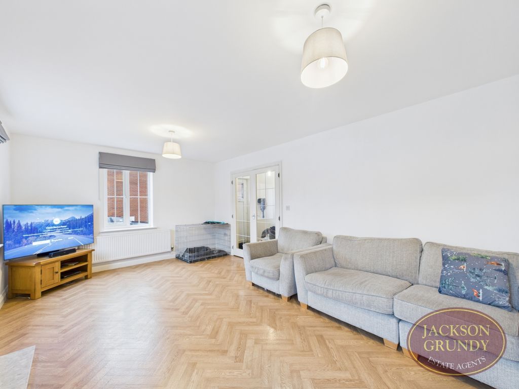 Property photo 3 of 18 Photo 21