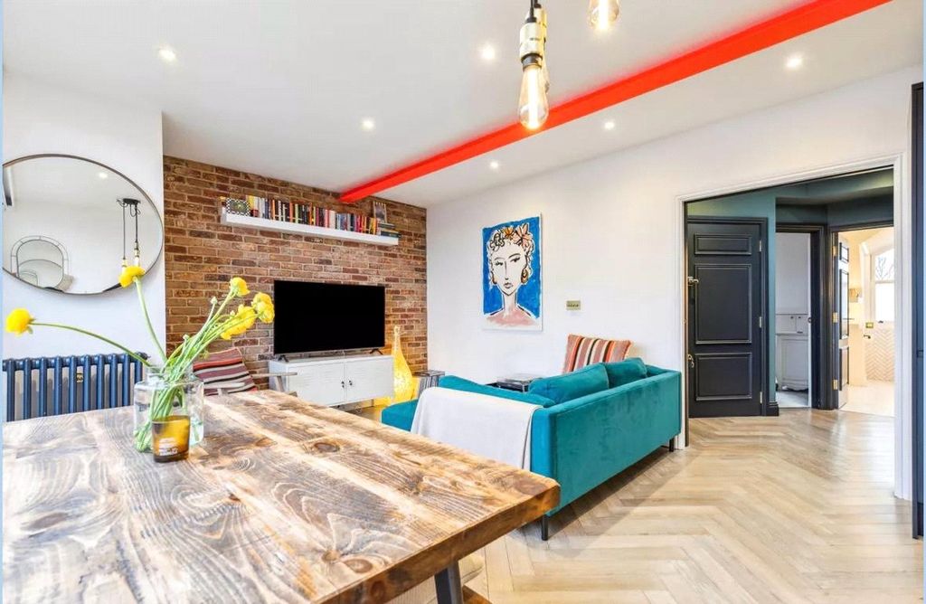 Property photo 3 of 11 Picture No. 05