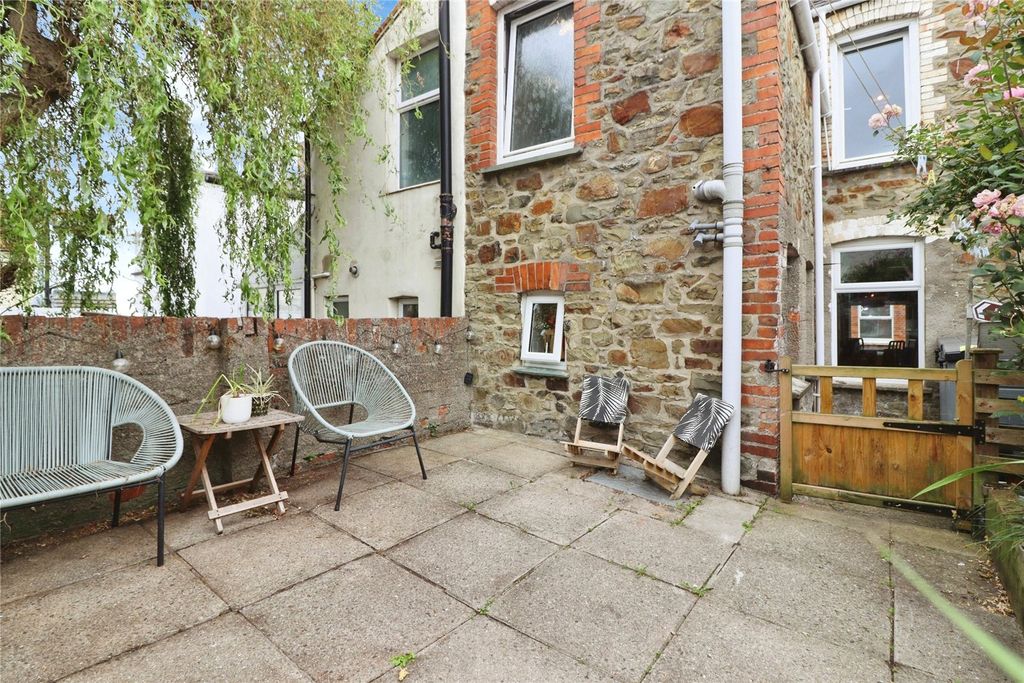 Property photo 3 of 20 Picture No. 03