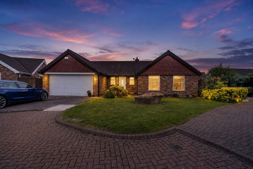 Property photo 1 of 23