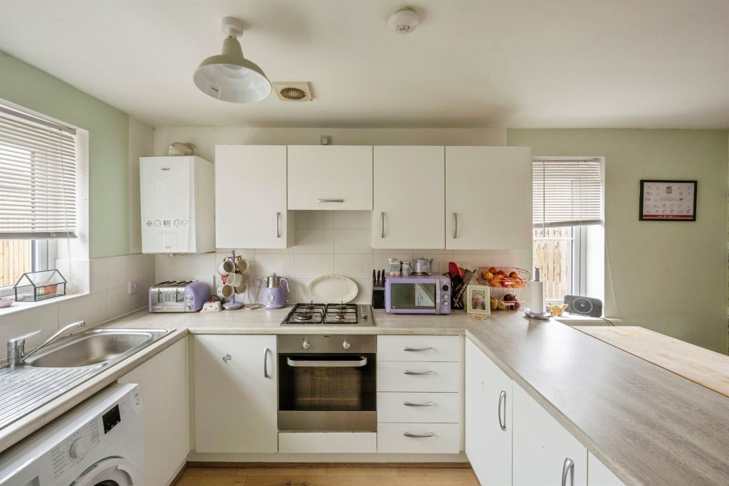 Property photo 2 of 17