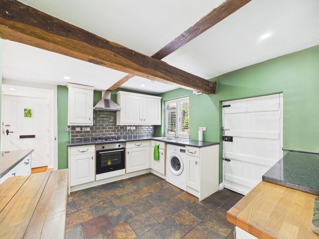 Property photo 3 of 24 Cam05010G0-Pr0087-Still013.Jpg