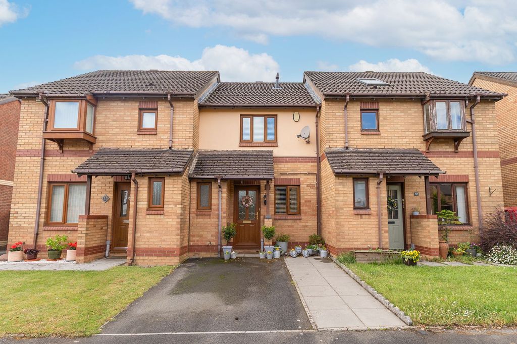 Property photo 1 of 19