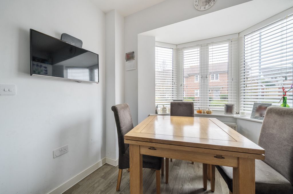 Property photo 3 of 19 1383529-5-6924572...