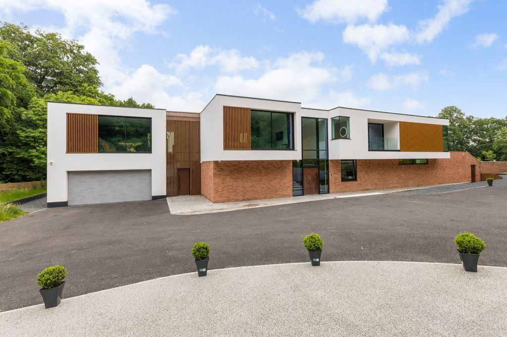 Property photo 2 of 23 Picture No. 06