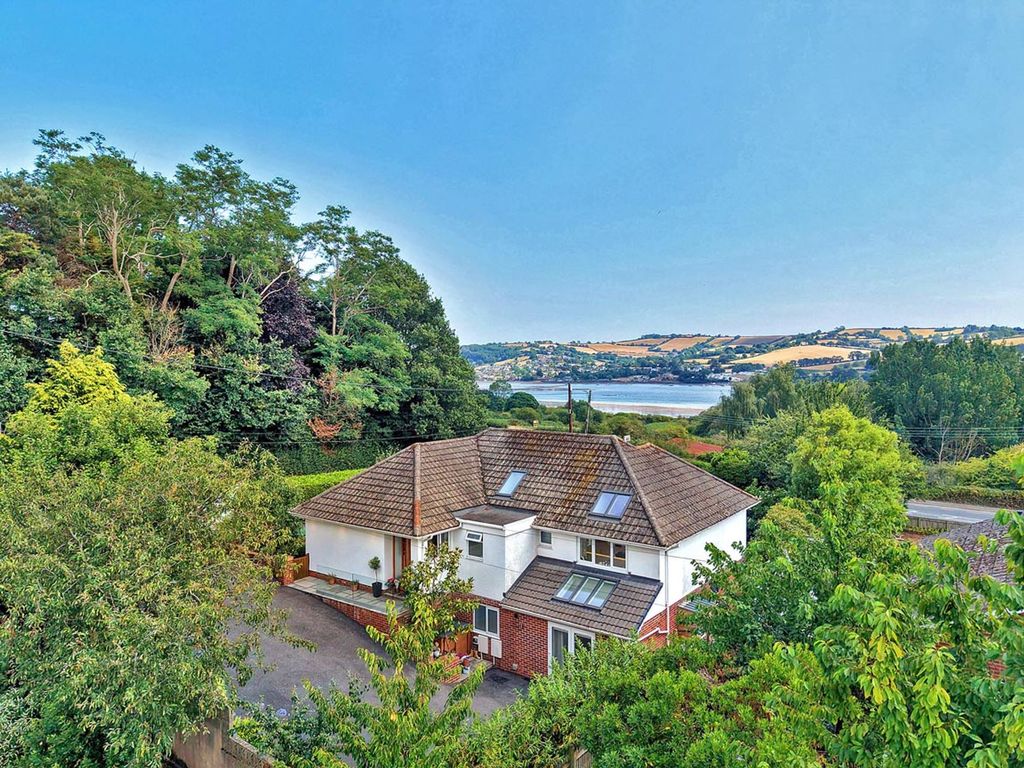 Property photo 1 of 31