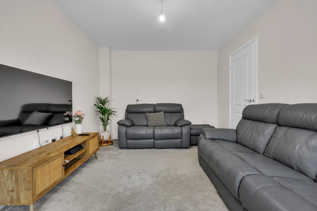 Property photo 2 of 30 Img_0497_1.Jpg