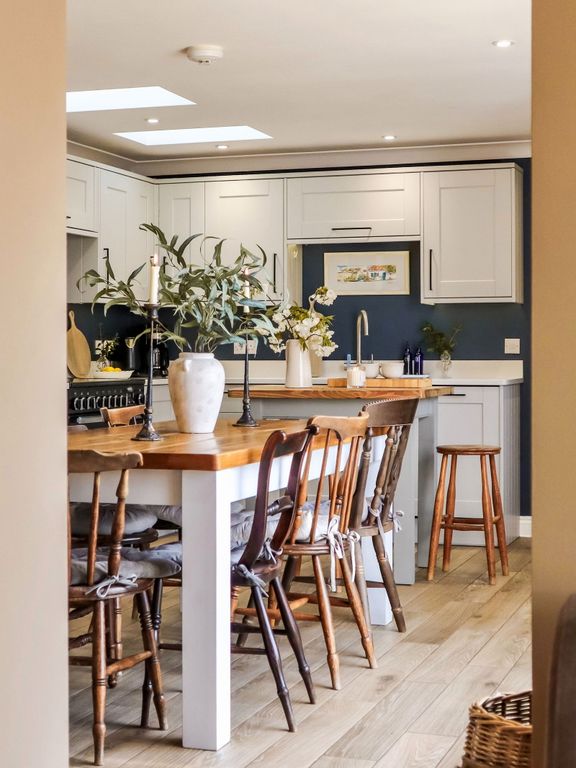 Property photo 1 of 42