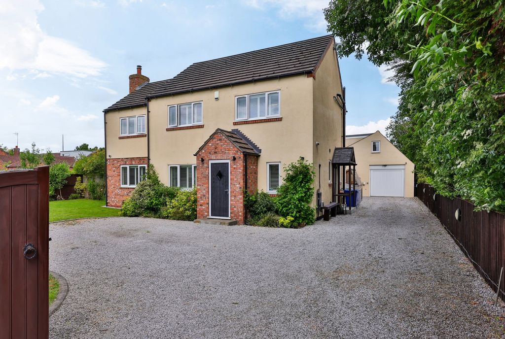 Property photo 1 of 44