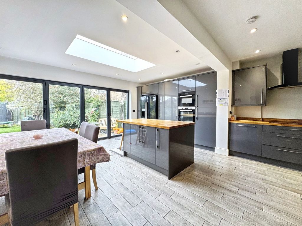 Property photo 3 of 18 Open Plan Kitchen/Dining Area