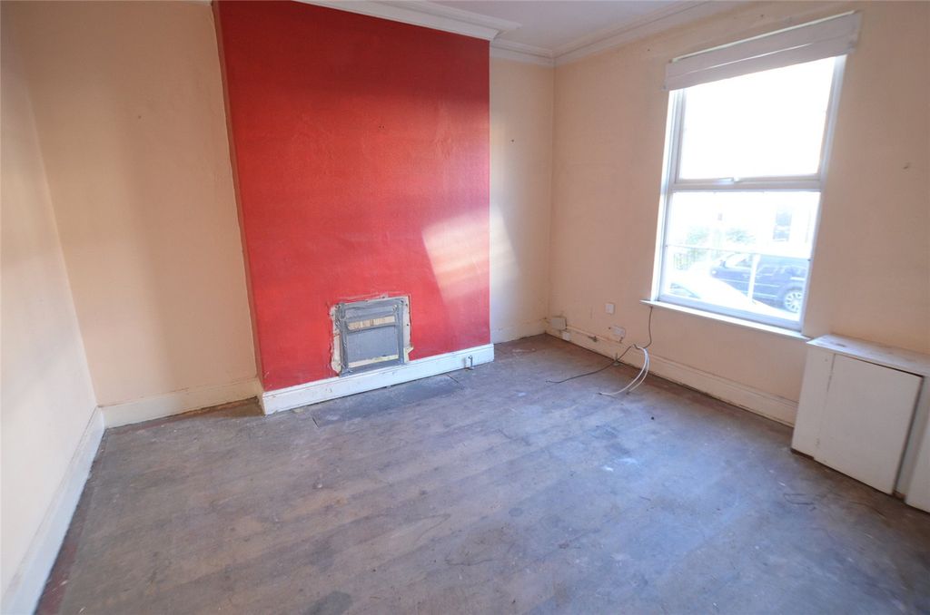 Property photo 2 of 9 Picture No. 05