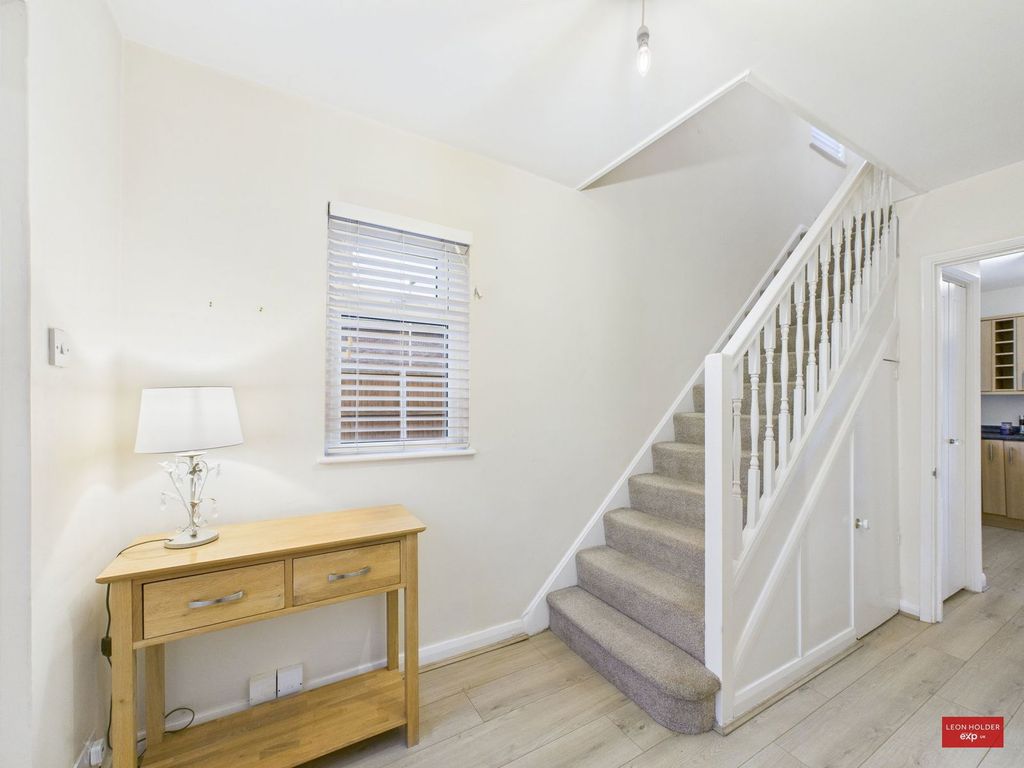 Property photo 2 of 29