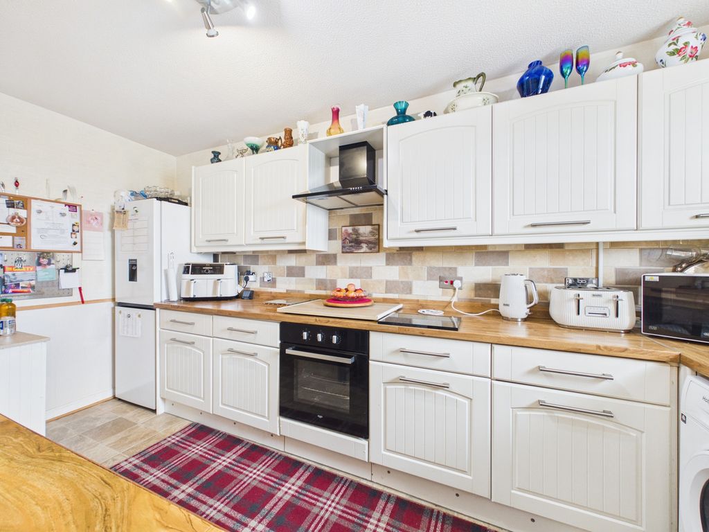 Additional image 7 of 2 bed flat for saleKilmeny Court, Ardrossan, 8 KA22