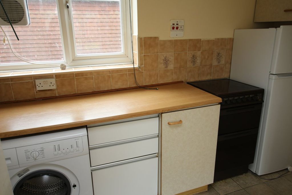 Property photo 3 of 5
