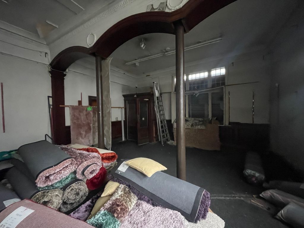 Property photo 3 of 5 Photo 1