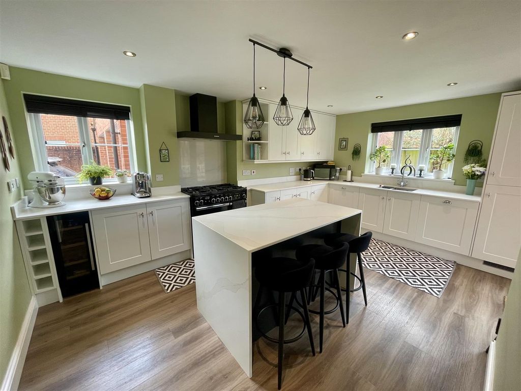 Property photo 2 of 18 Img_0118.Jpeg