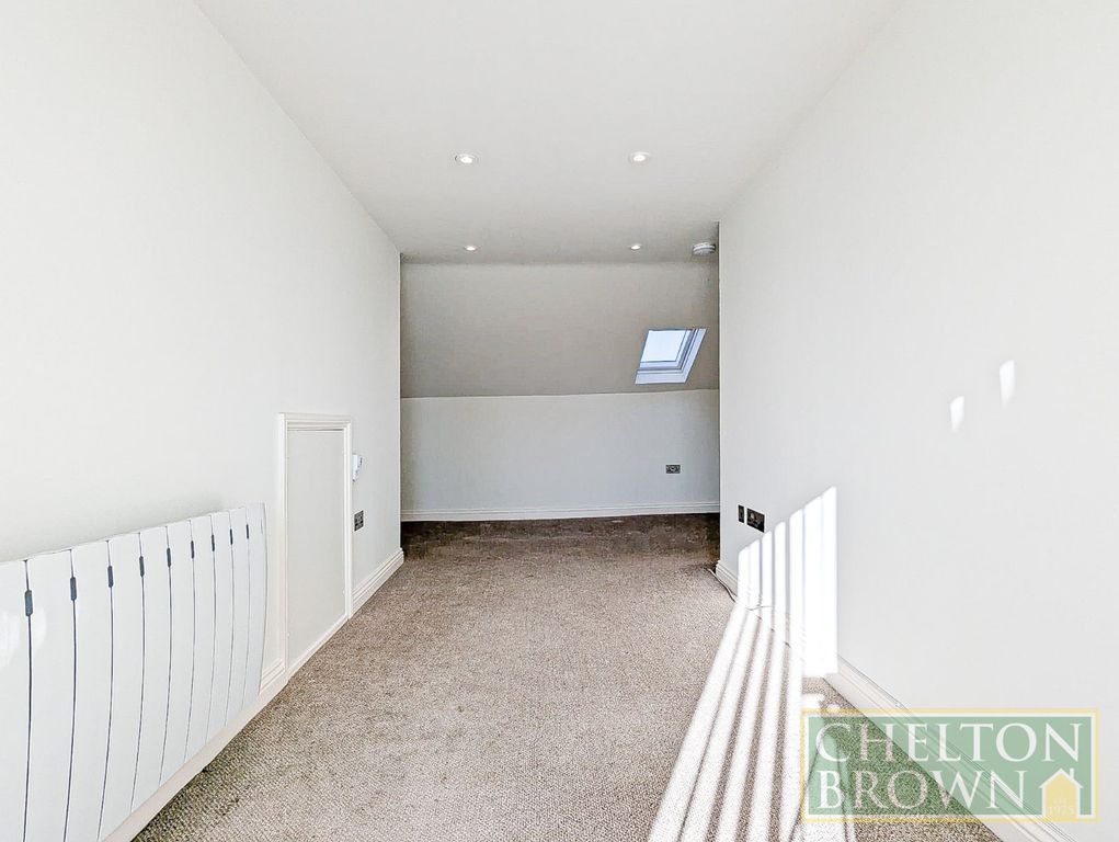 Property photo 3 of 24 Lounge/Diner