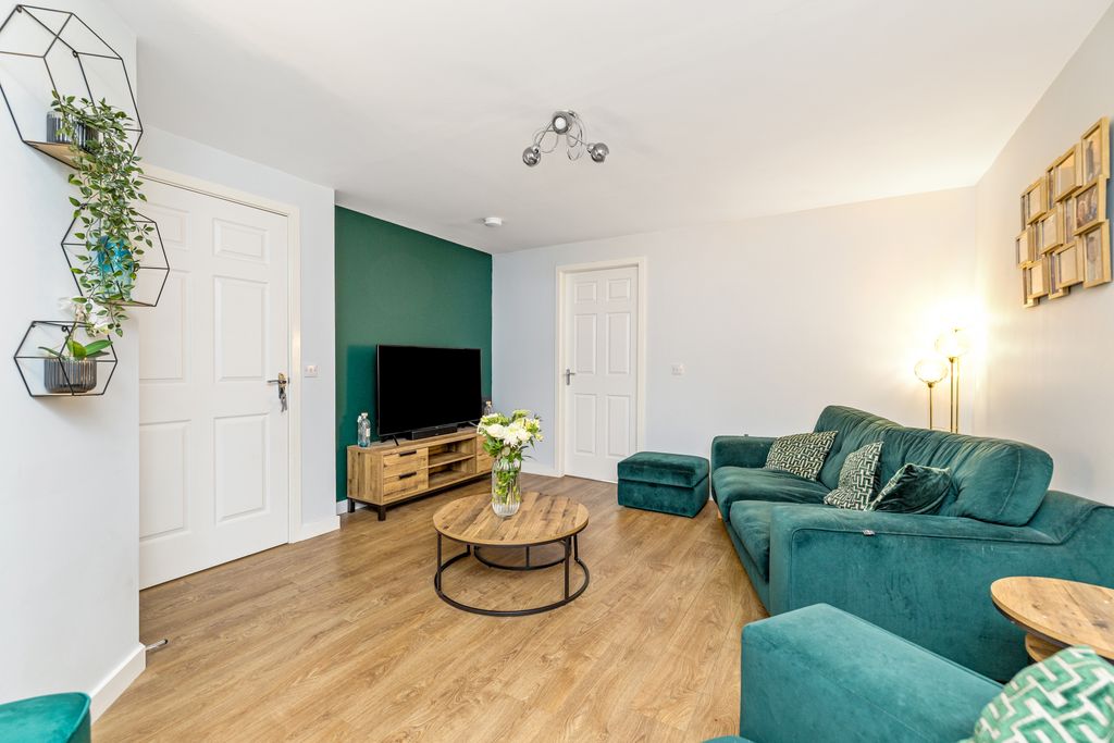 Property photo 3 of 21 Property Image 3