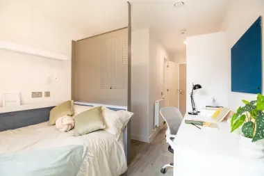 Property photo 1 of 20 1 - 3Dvsensuite Bedroom17(4).Jpg