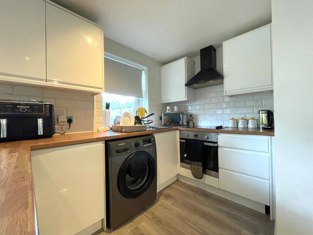 Property photo 2 of 10 Picture No. 02