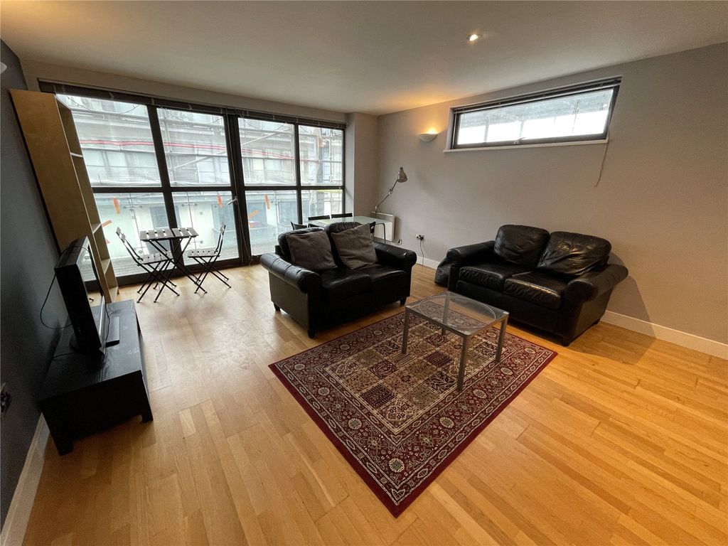 Property photo 1 of 7 1