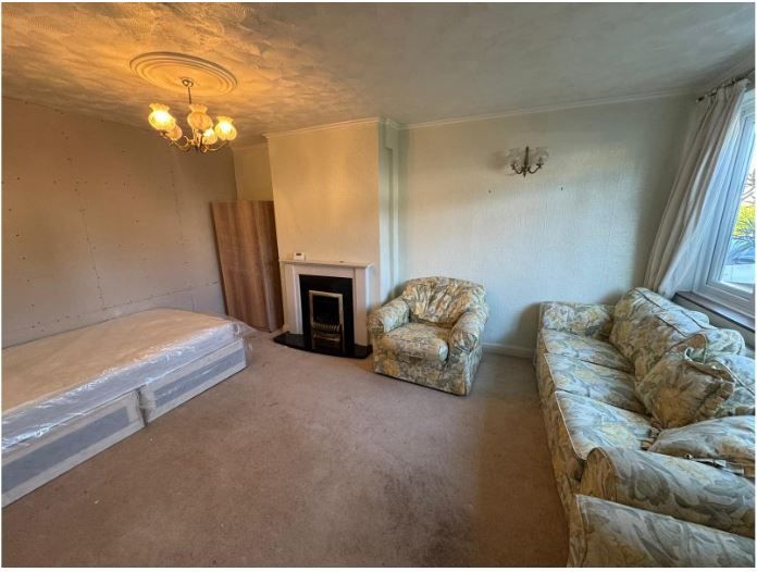 Property photo 1 of 4