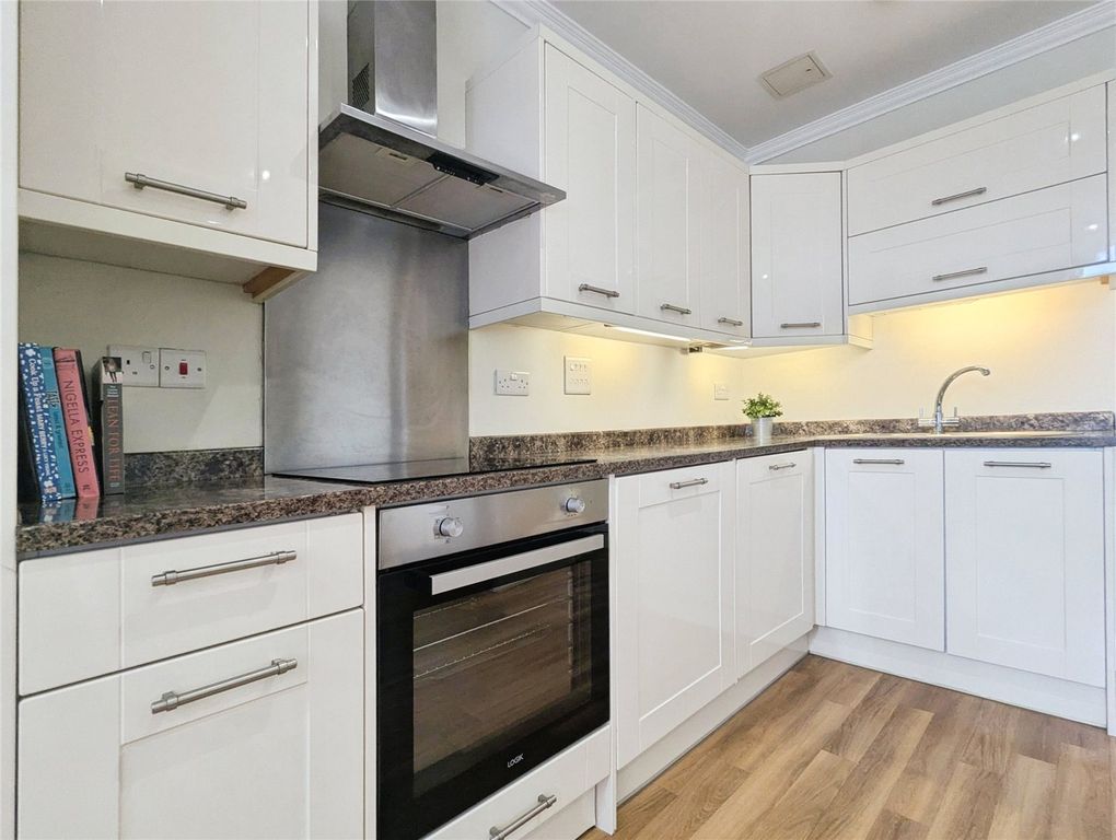 Property photo 3 of 13 Picture No. 05