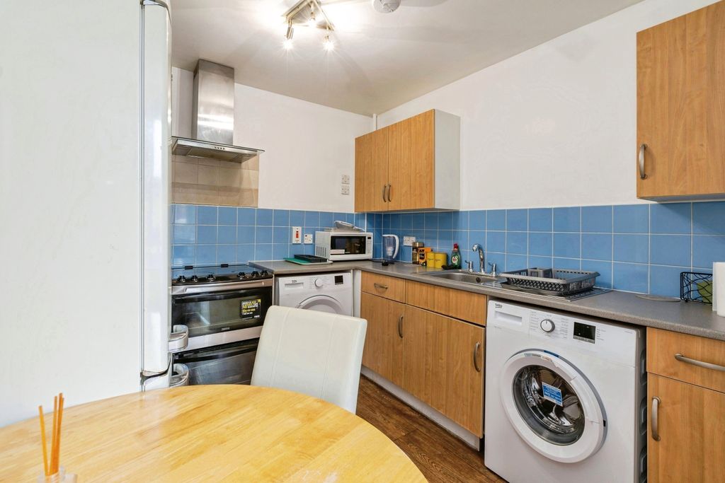 Property photo 2 of 20 Kitchen