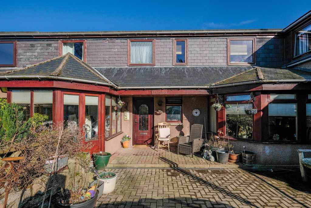 Property photo 3 of 33 Front Of House